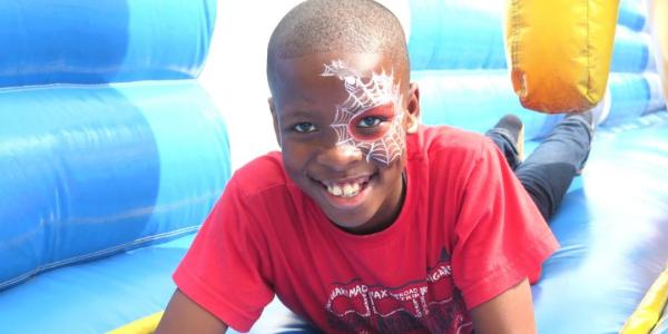 Red Club (Monthly) Photo